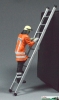 500205- Feuerwehrmann auf Leiter - Metallfigur